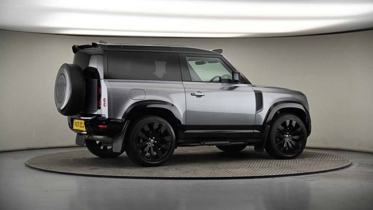 More views of Land Rover Defender 90