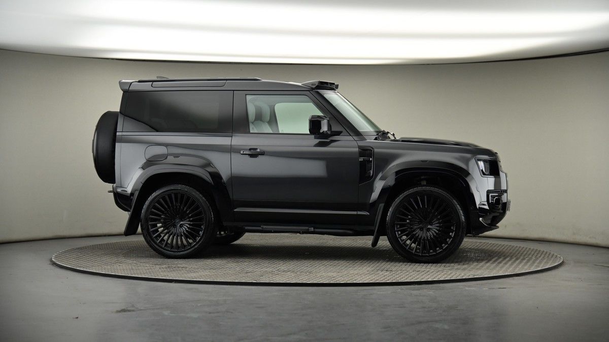 More views of Land Rover Defender 90