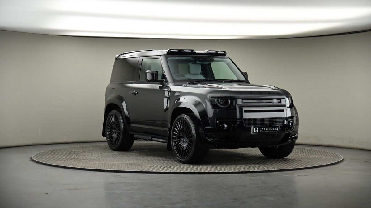More views of Land Rover Defender 90
