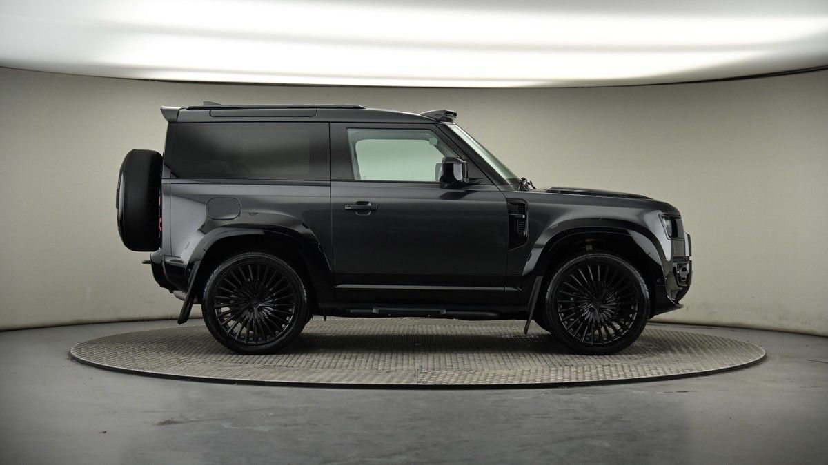 More views of Land Rover Defender 90