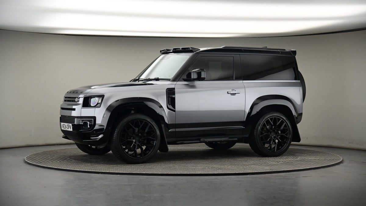 More views of Land Rover Defender 90