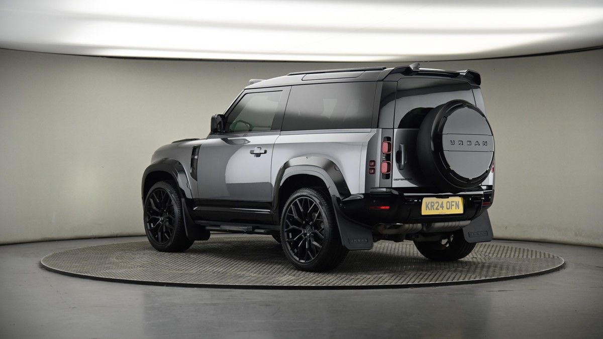 More views of Land Rover Defender 90