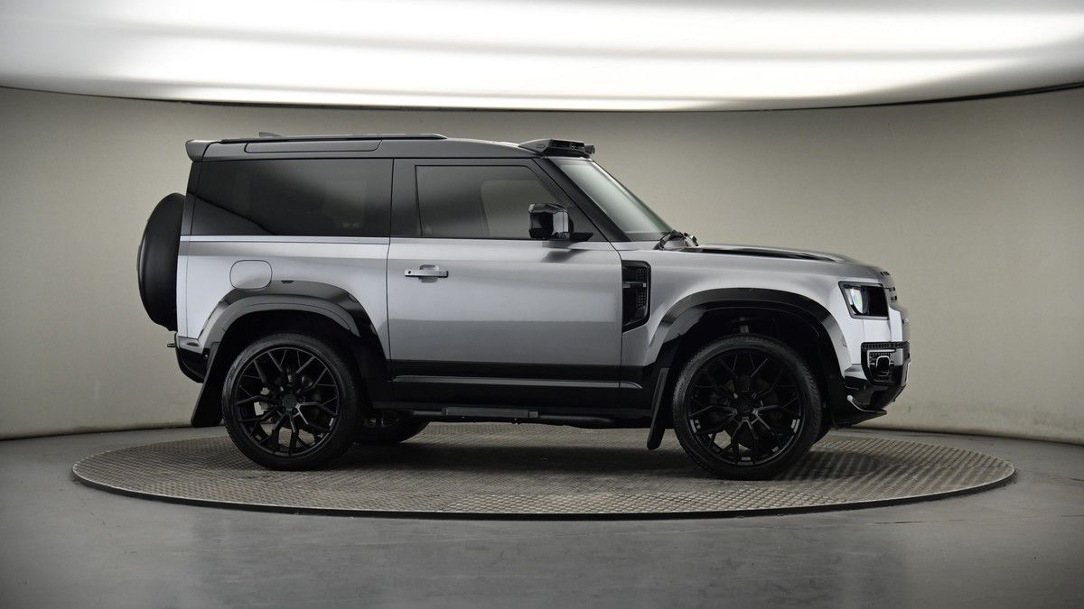 More views of Land Rover Defender 90