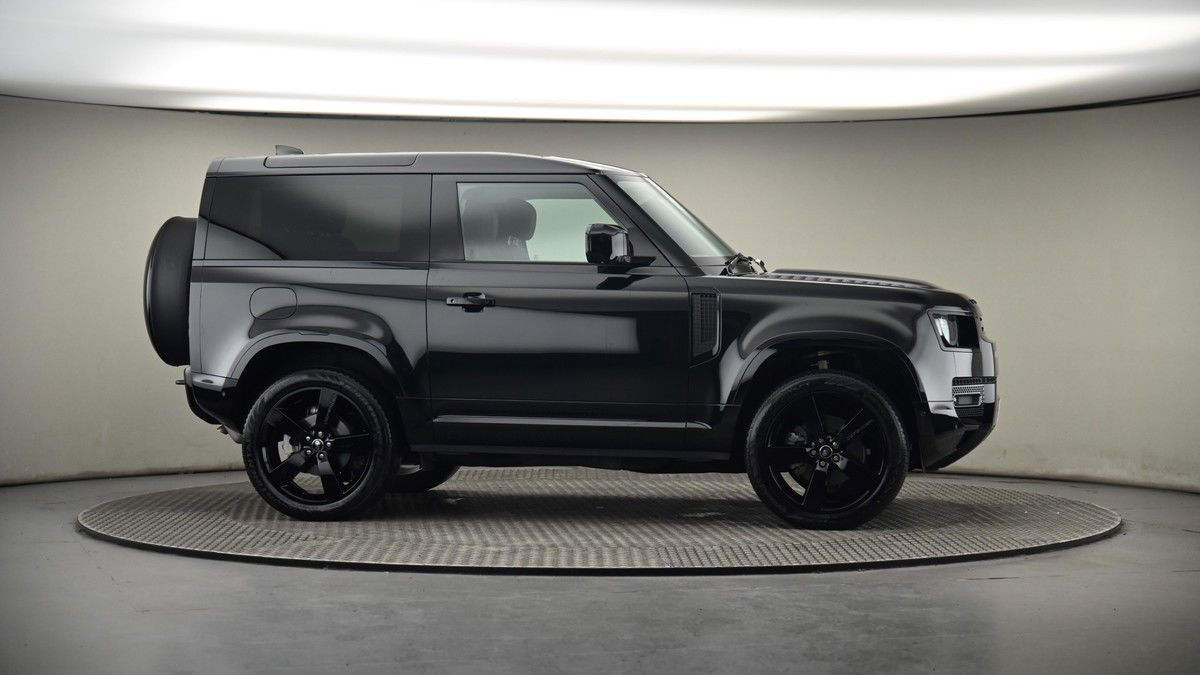 More views of Land Rover Defender 90