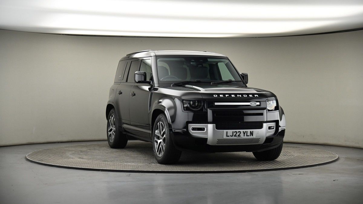 More views of Land Rover Defender 110
