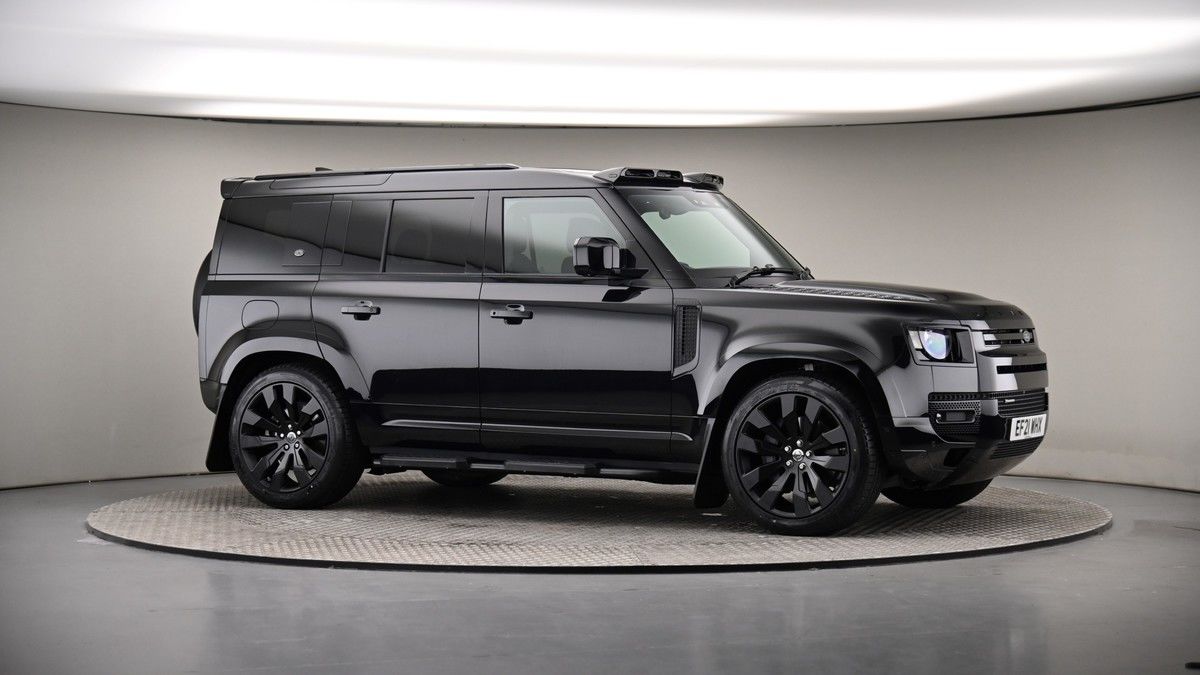 Land Rover Defender 110 Image 6