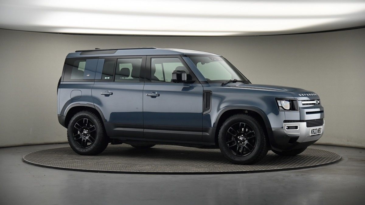 Land Rover Defender 110 Image 6