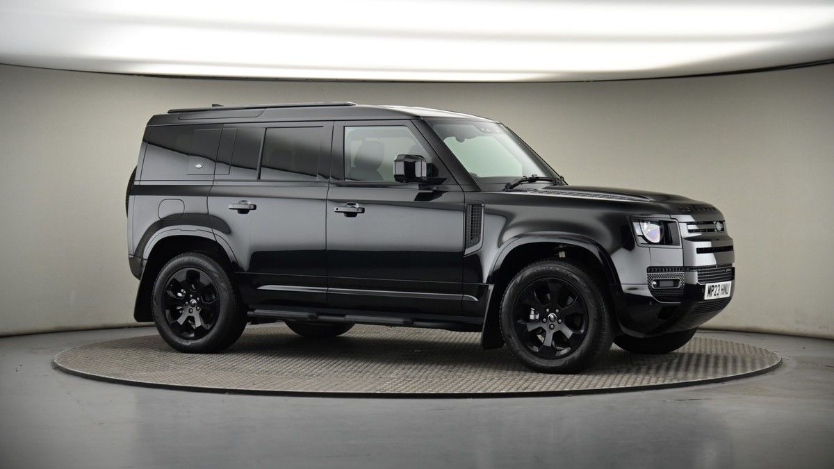 Land Rover Defender 110 Image 6
