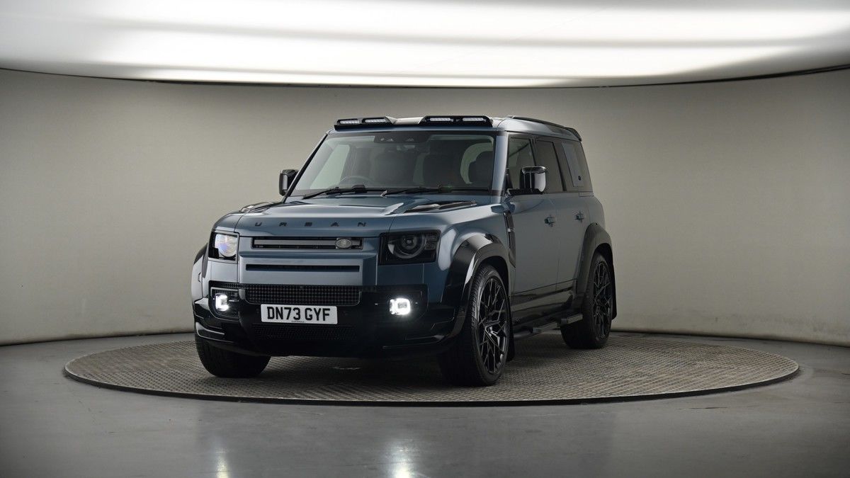 More views of Land Rover Defender 110