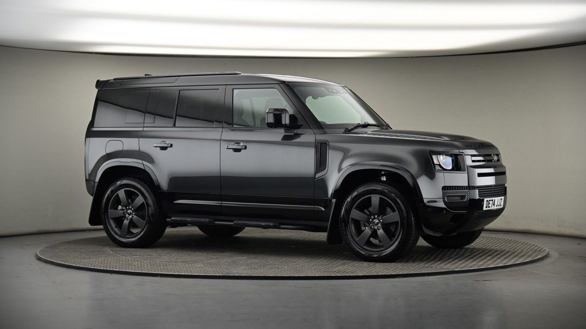 Land Rover Defender 110 Image 6