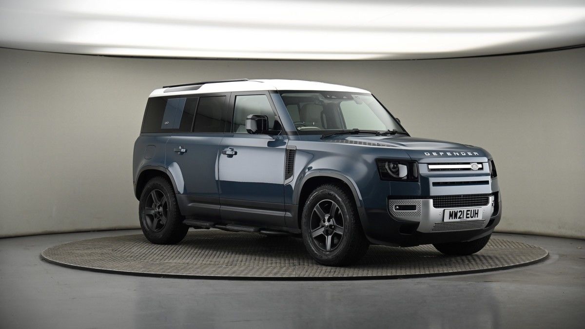 More views of Land Rover Defender 110