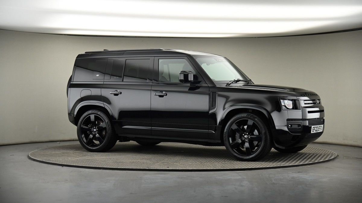 Land Rover Defender 110 Image 6