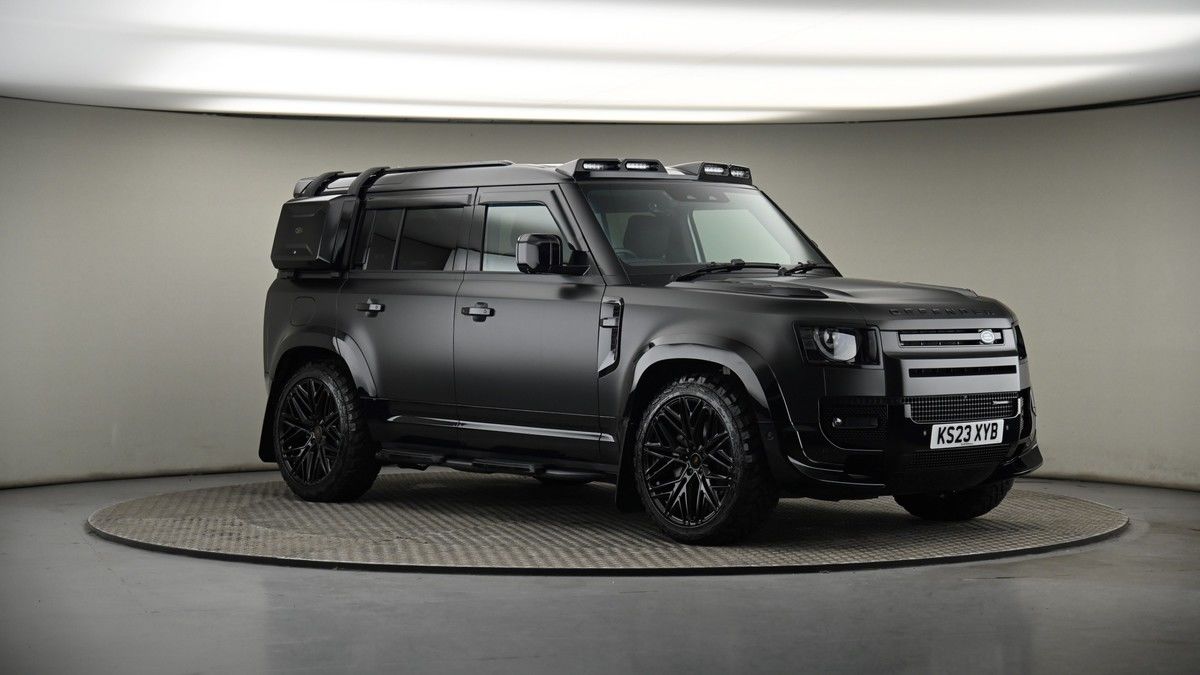 More views of Land Rover Defender 110