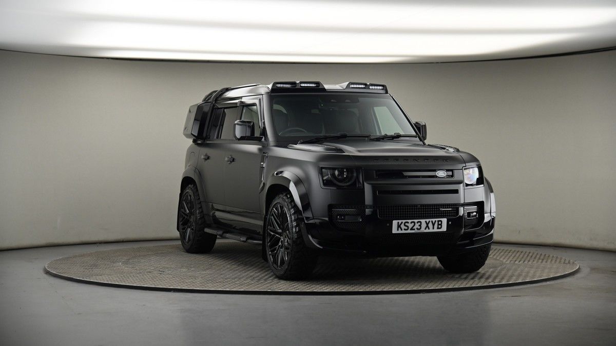 More views of Land Rover Defender 110