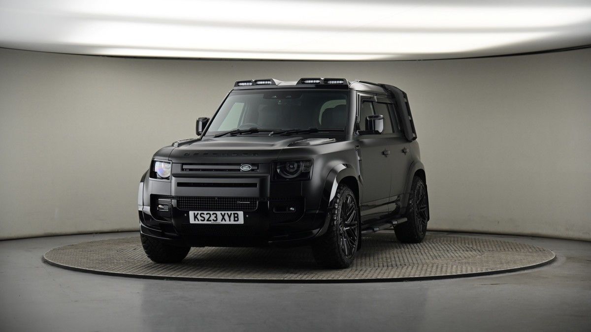 More views of Land Rover Defender 110