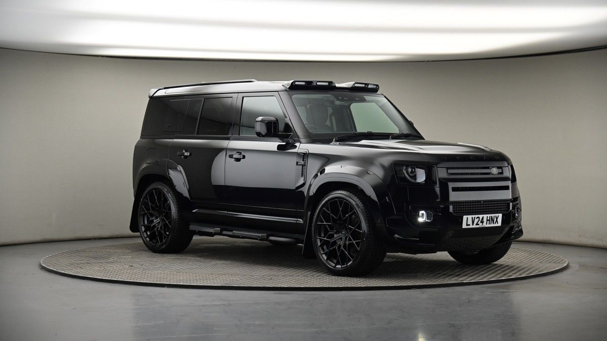 More views of Land Rover Defender 110