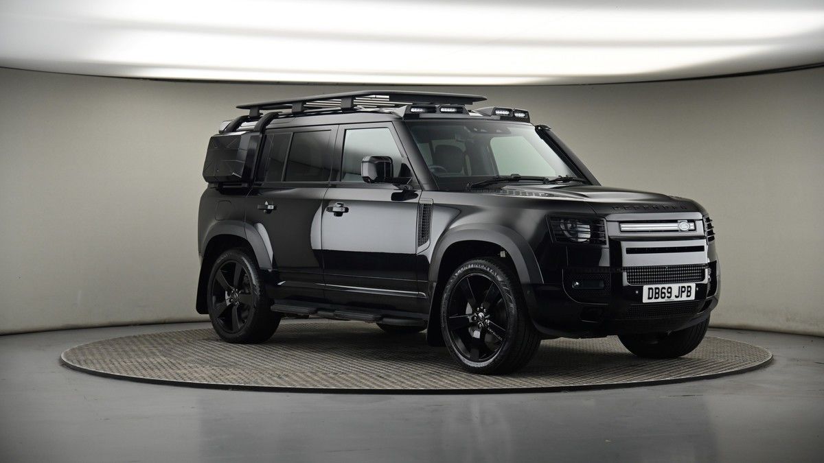 More views of Land Rover Defender 110