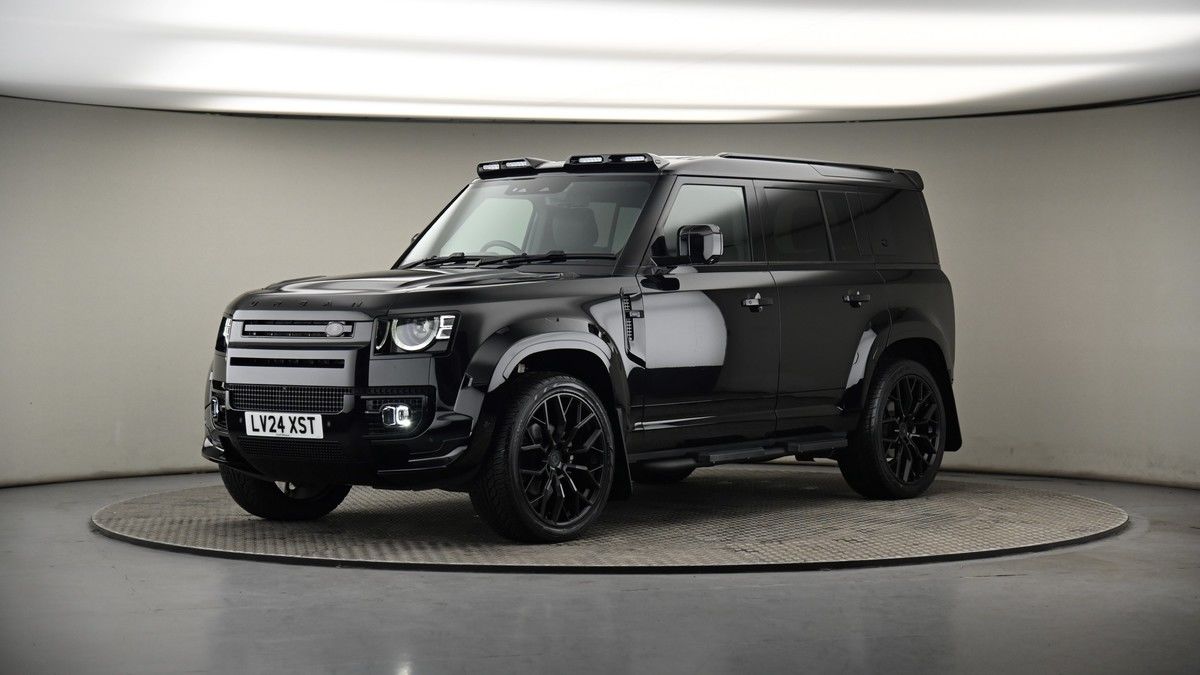 More views of Land Rover Defender 110