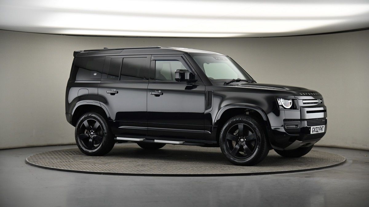 Land Rover Defender 110 Image 6