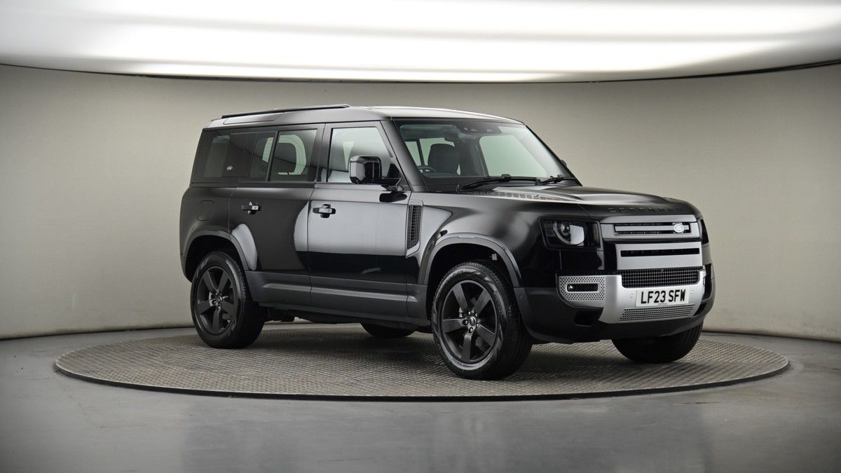More views of Land Rover Defender 110