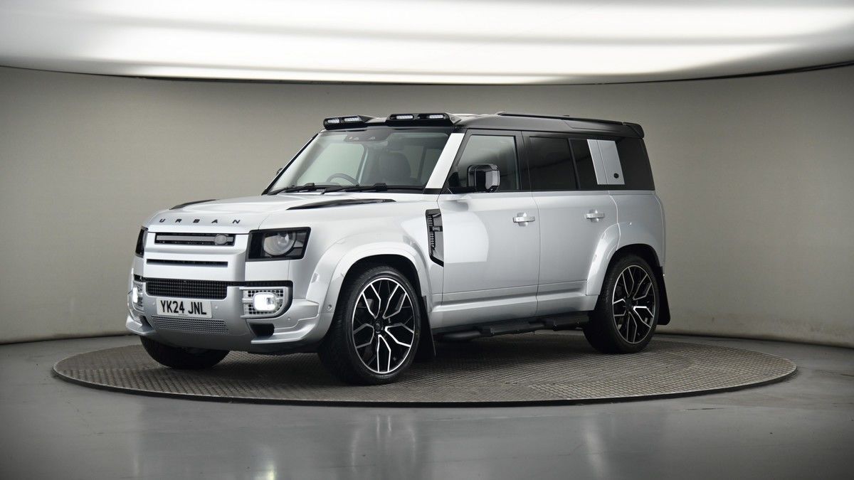More views of Land Rover Defender 110