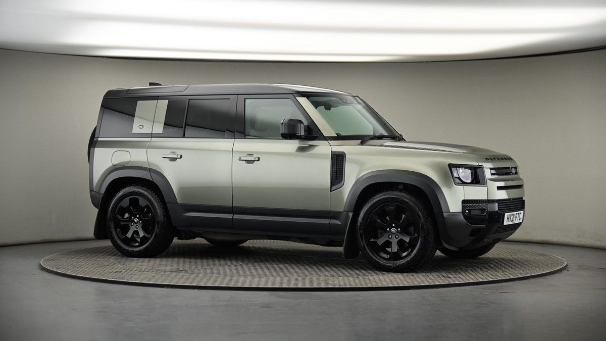 Land Rover Defender 110 Image 6