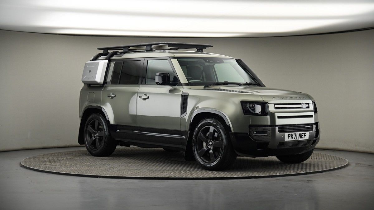 More views of Land Rover Defender 110