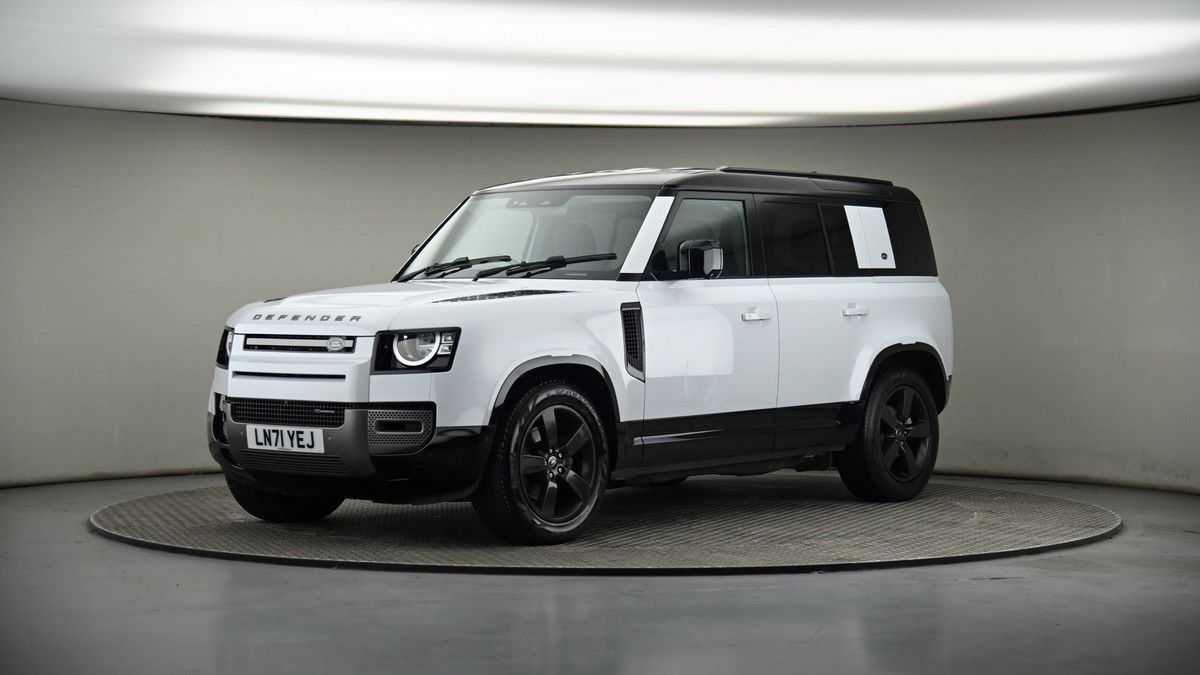 More views of Land Rover Defender 110