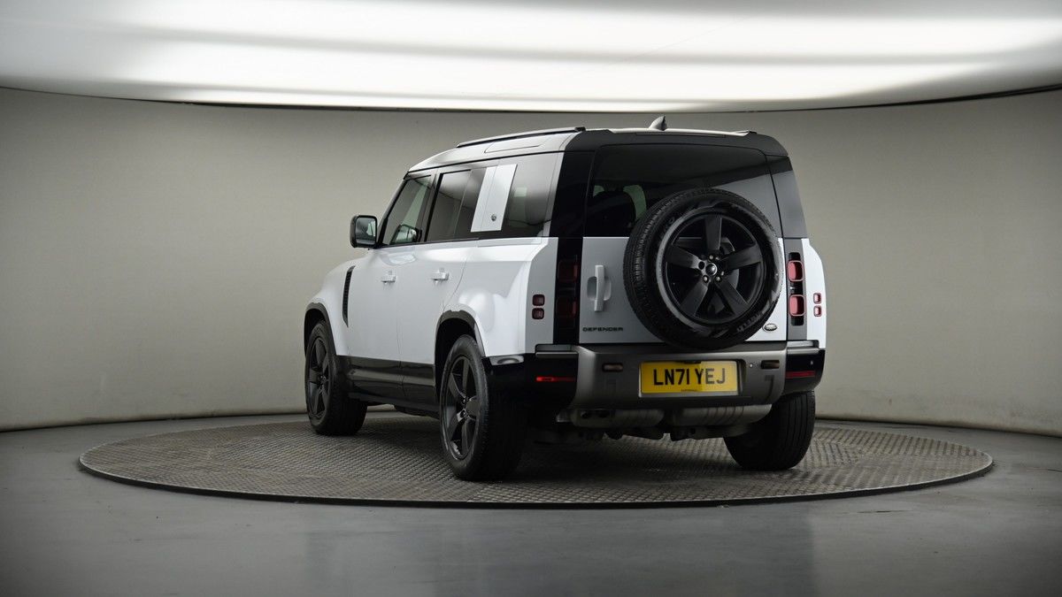 More views of Land Rover Defender 110