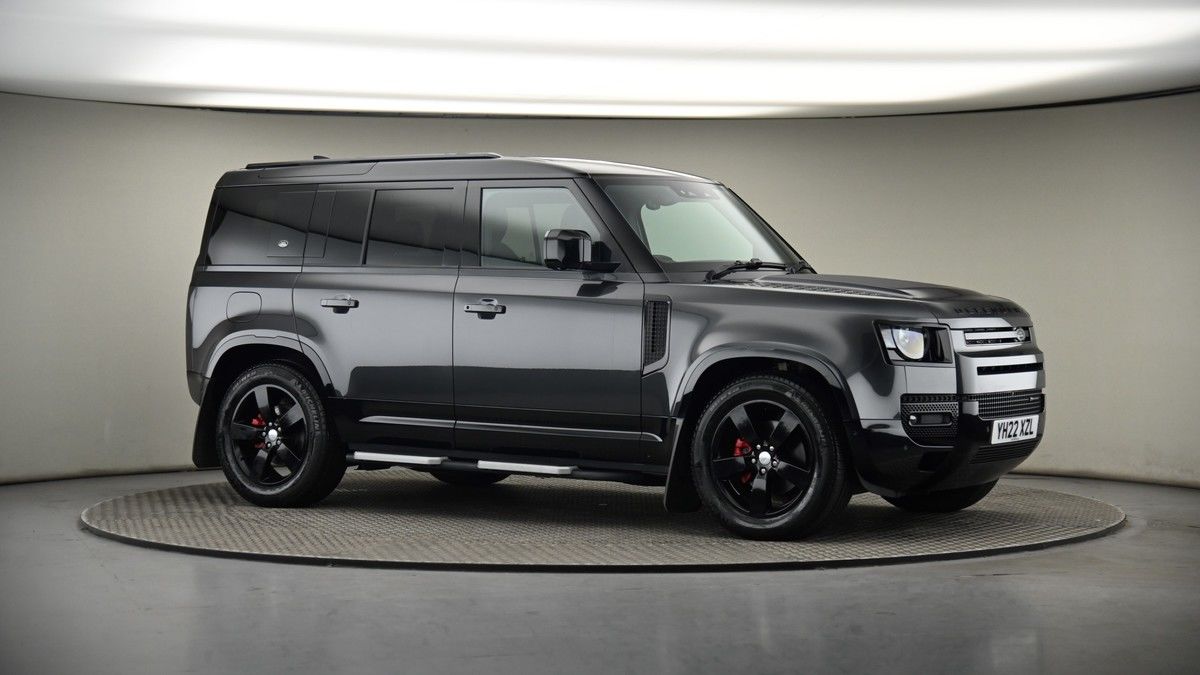 Land Rover Defender 110 Image 6