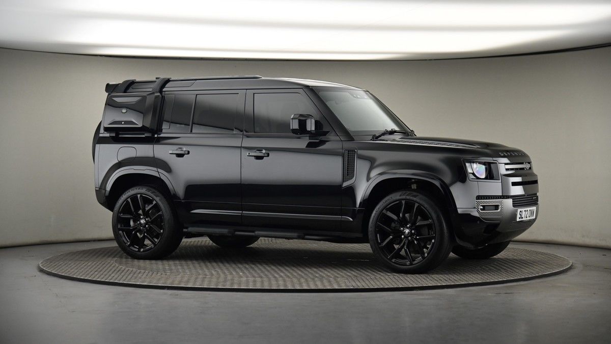 Land Rover Defender 110 Image 6