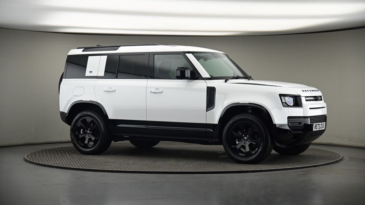 Land Rover Defender 110 Image 6