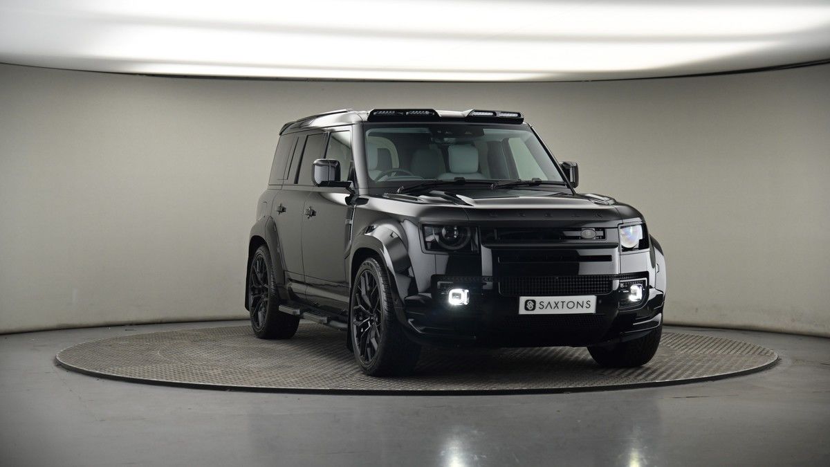 More views of Land Rover Defender 110