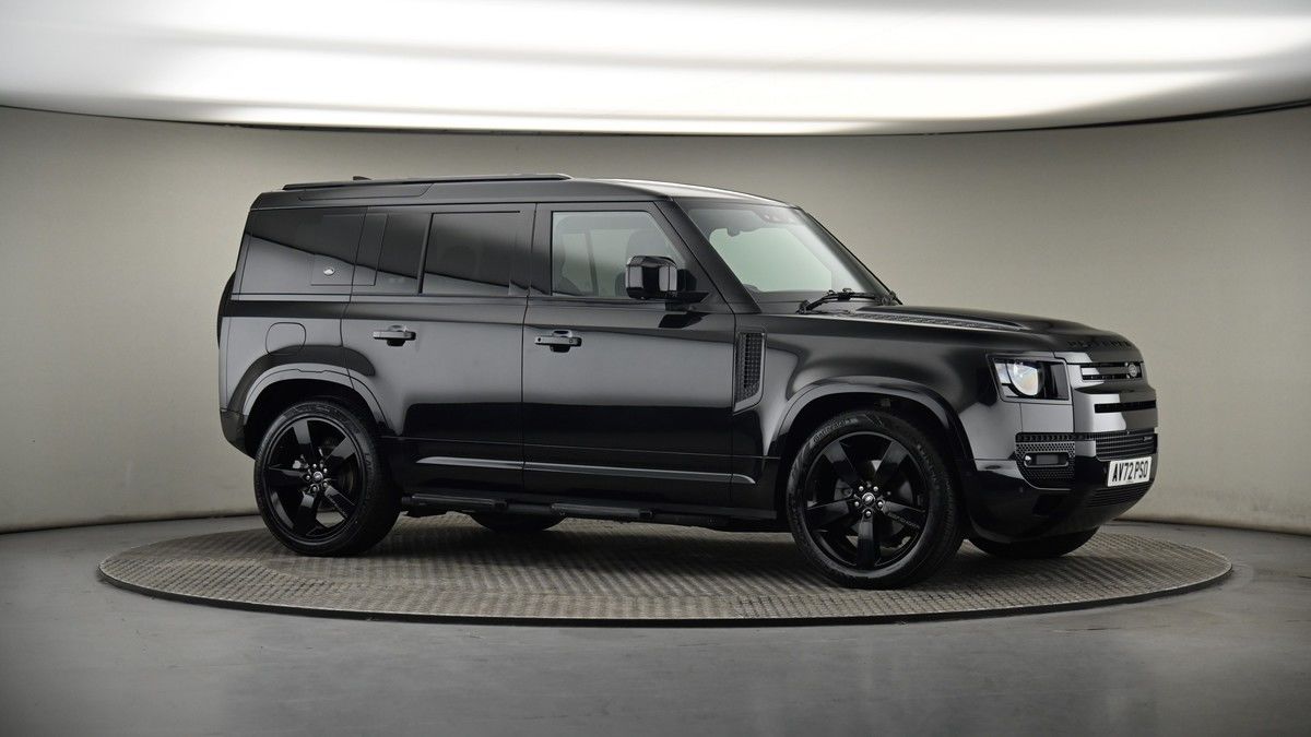 Land Rover Defender 110 Image 6