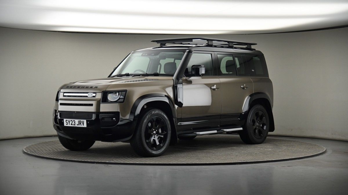 More views of Land Rover Defender 110