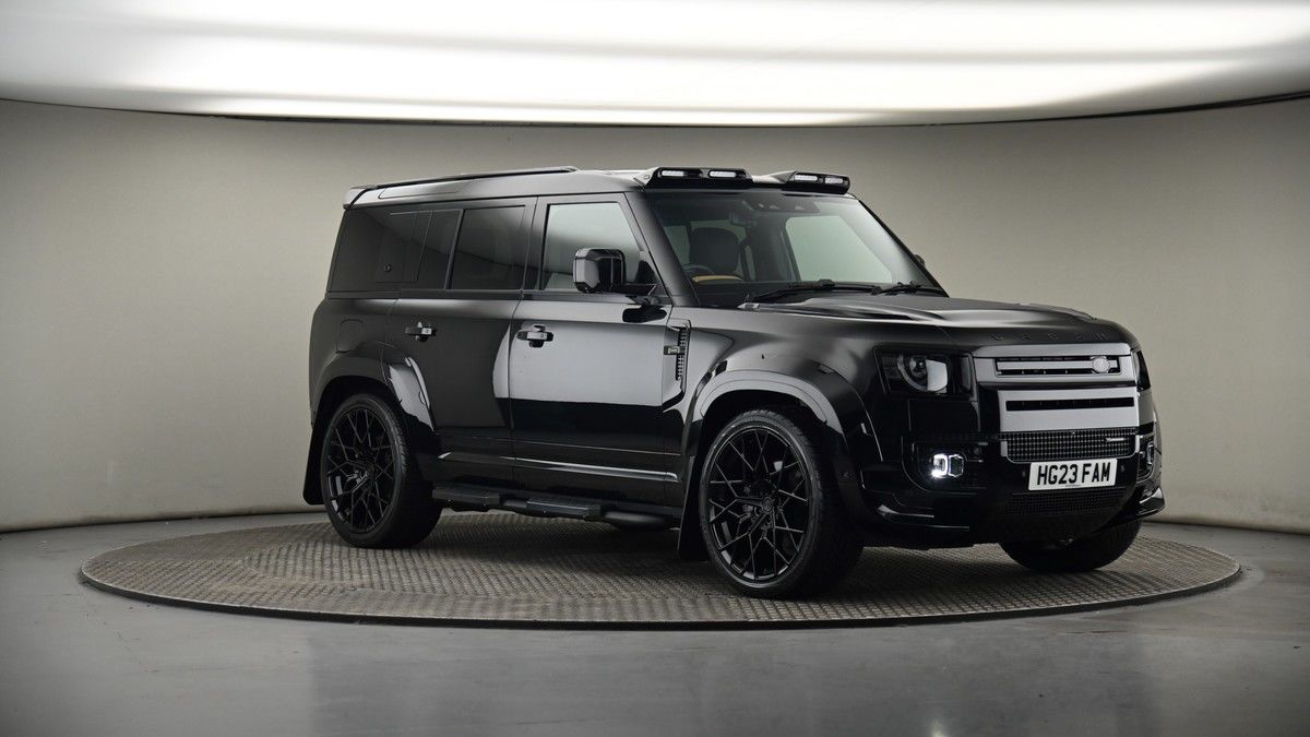 More views of Land Rover Defender 110