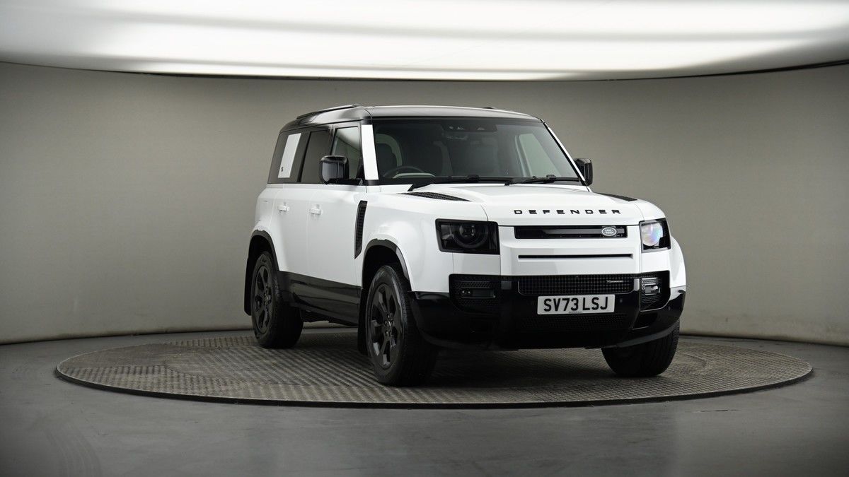 More views of Land Rover Defender 110