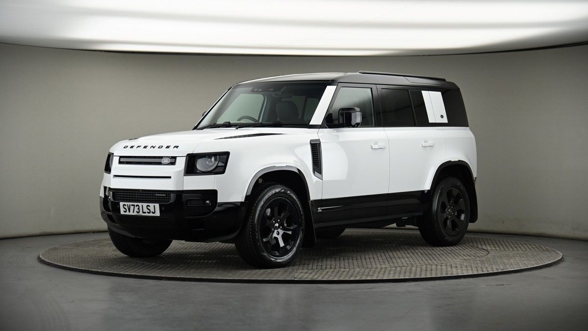More views of Land Rover Defender 110