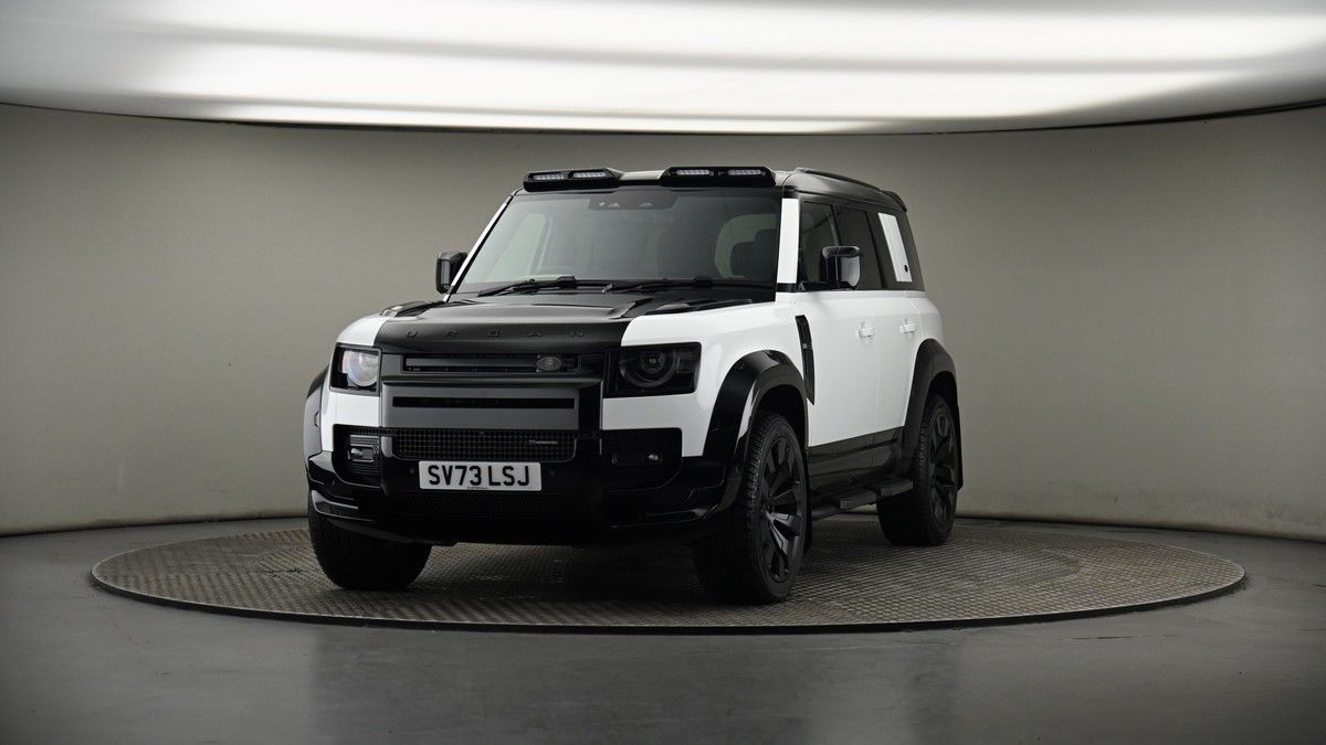 More views of Land Rover Defender 110