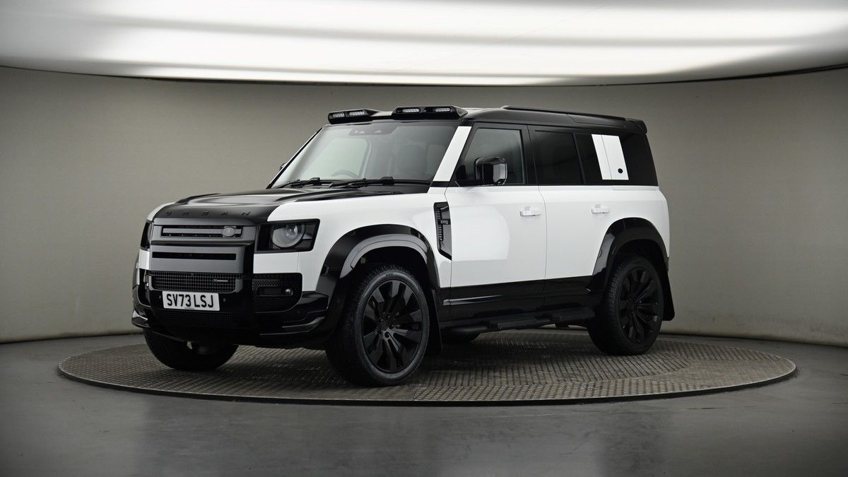 More views of Land Rover Defender 110