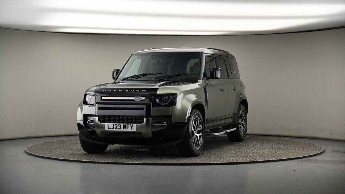 More views of Land Rover Defender 110