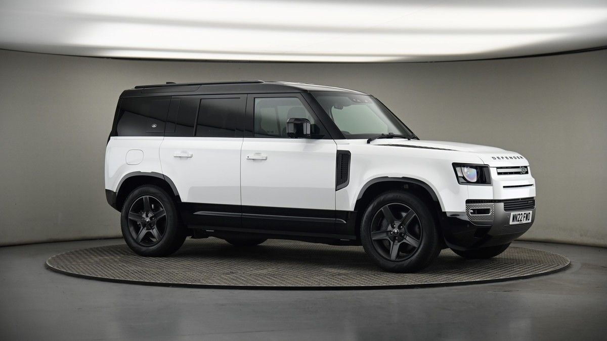 Land Rover Defender 110 Image 6