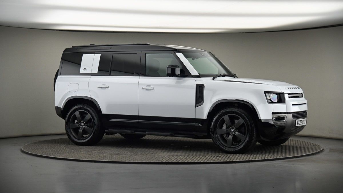 Land Rover Defender 110 Image 6