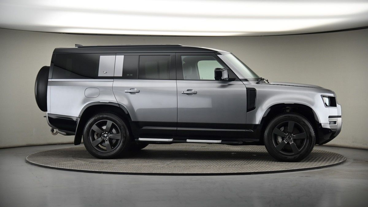 More views of Land Rover Defender 130