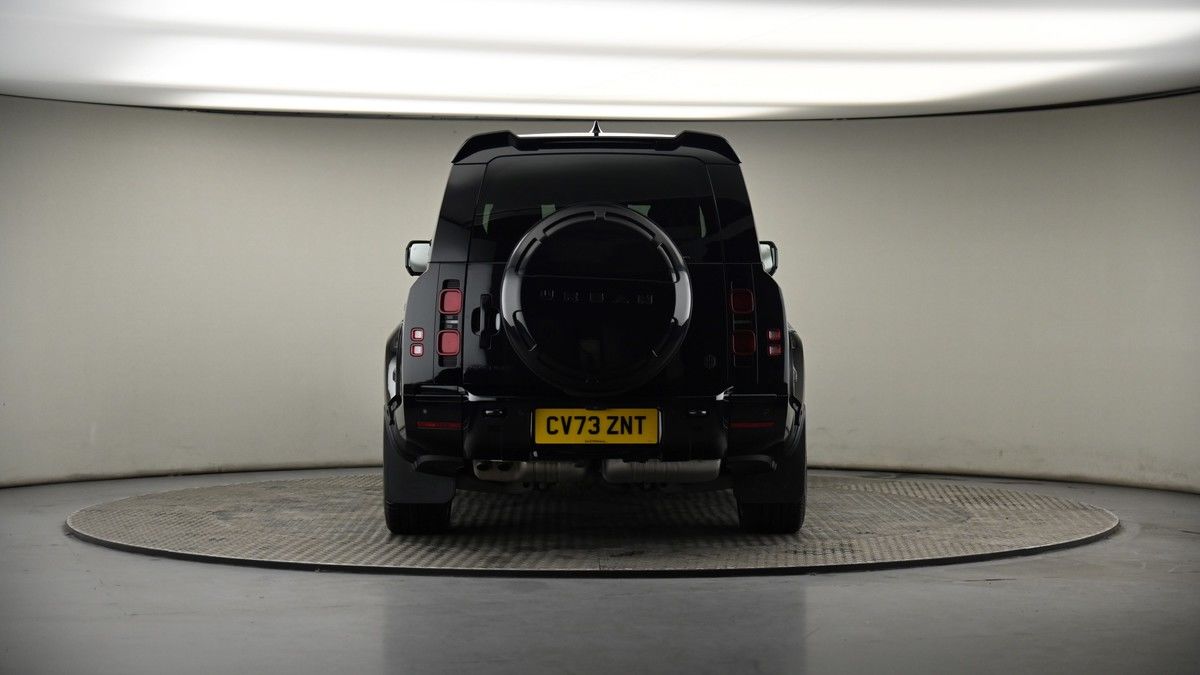 Land Rover Defender 130 Image 17