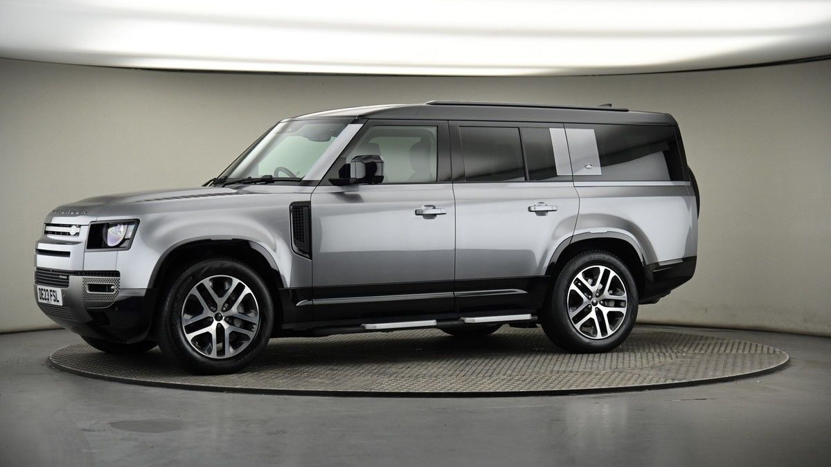 More views of Land Rover Defender 130