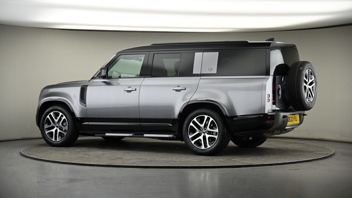 More views of Land Rover Defender 130