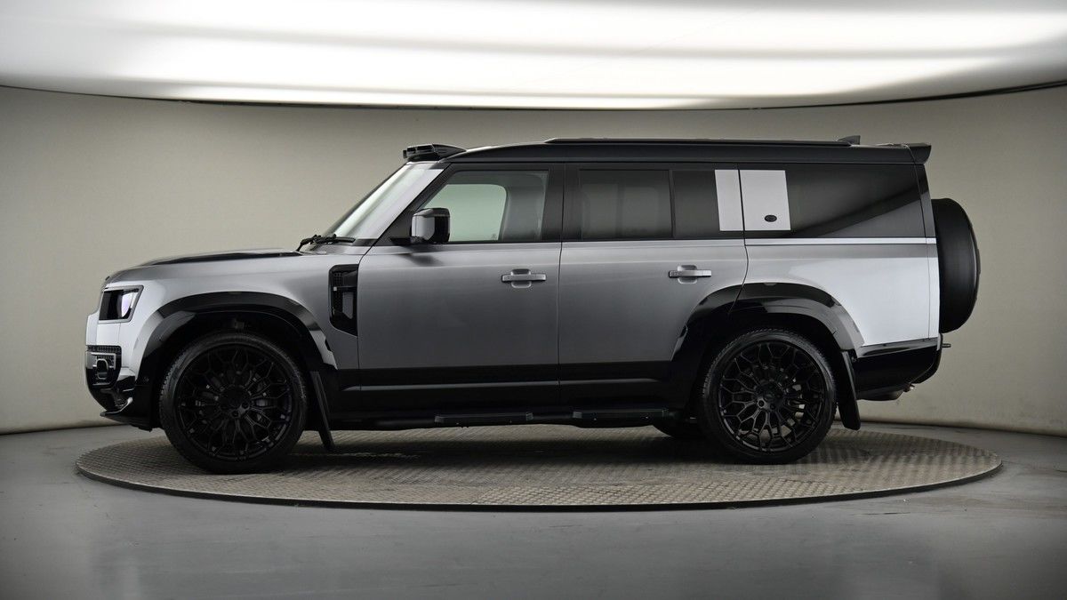 More views of Land Rover Defender 130