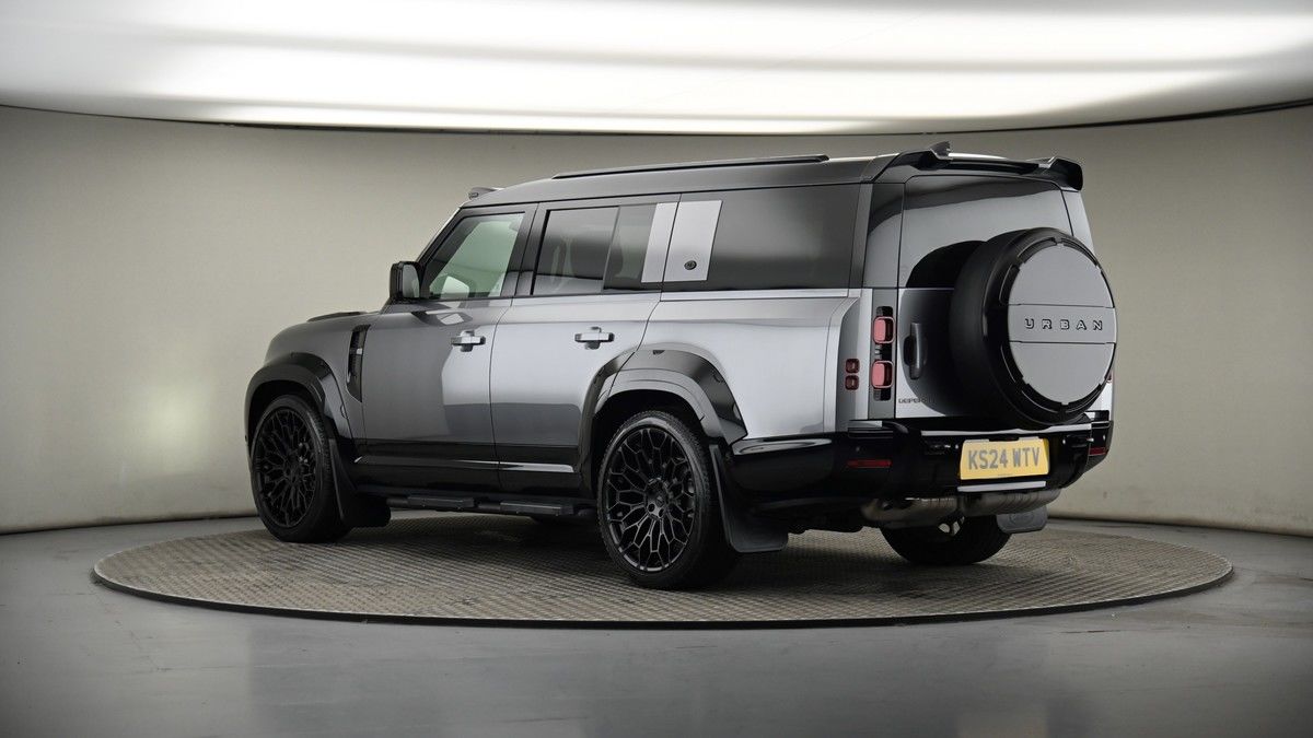 More views of Land Rover Defender 130