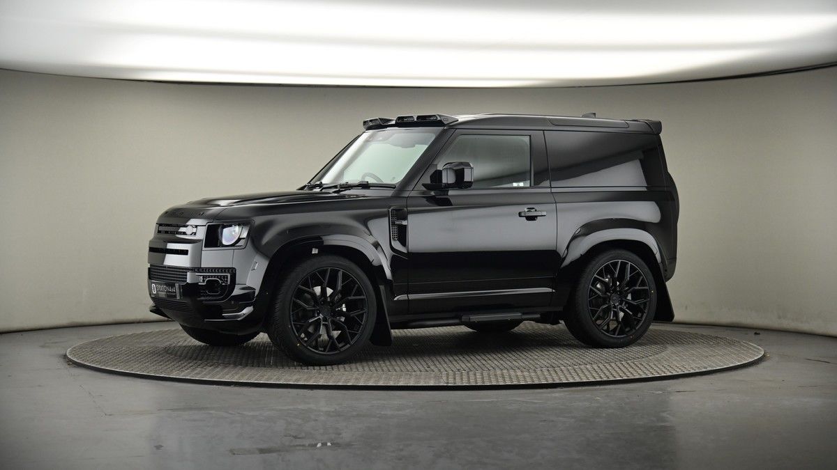 More views of Land Rover Defender 90